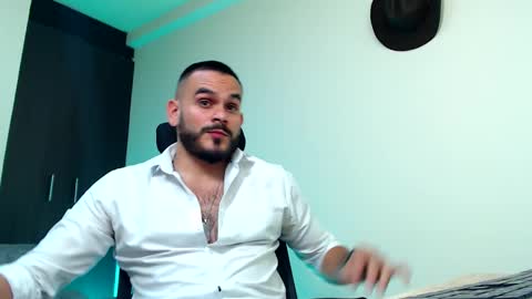 Snapshot of estba2 chatting on 01.11.26 estba2 online show from 01.11.26