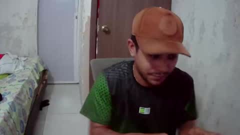 Snapshot of esteban_verg chatting on 03.27.26 wailer1996 online show from 03.27.26