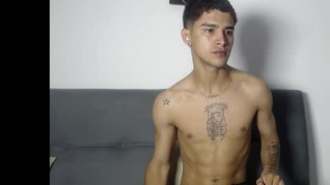 Snapshot of estebanjm22 chatting on 05.27.26 Esteban online show from 05.27.26