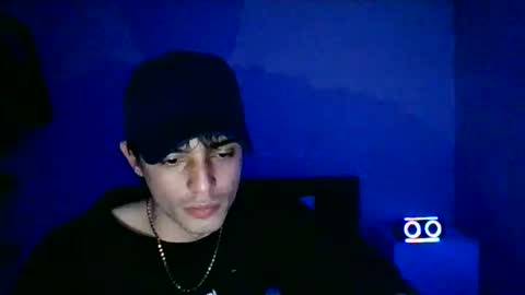 estebankit0 online show from 12.28.24