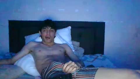 estebankit0 online show from 12.29.24