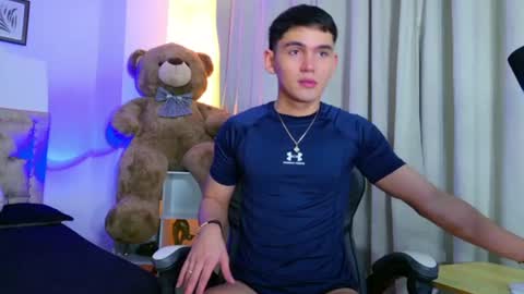 Snapshot of estebanperez_ chatting on 06.22.26 Esteban online show from 06.22.26