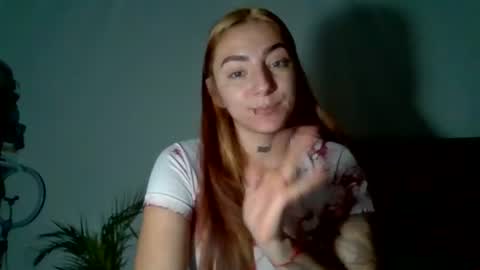 Snapshot of estefa1 chatting on 06.25.26 estefa1 online show from 06.25.26