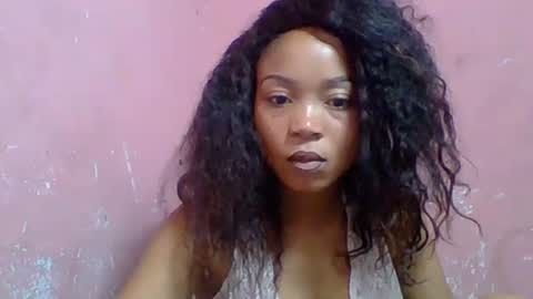 estelah20 online show from 10.17.25