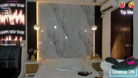 Estephany online show from 01.12.25