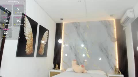 Estephany online show from 10.20.25