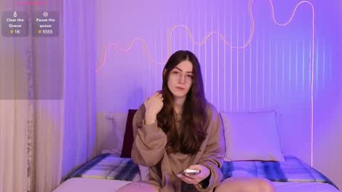 Ester online show from 01.19.25