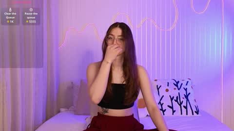 Ester online show from 01.28.25