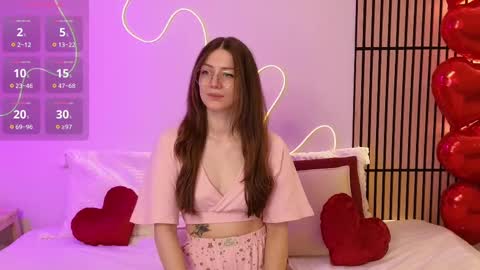 Ester online show from 02.11.25