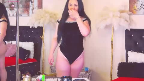 Snapshot of estheraa chatting on 05.27.26 Esthera online show from 05.27.26