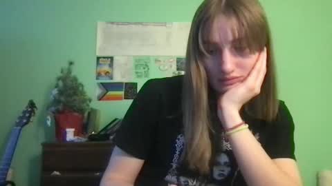 Snapshot of esthergreyplus chatting on 01.27.25 Esther Grey online show from 01.27.25