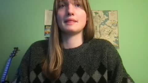 Snapshot of esthergreyplus chatting on 02.11.25 Esther Grey online show from 02.11.25