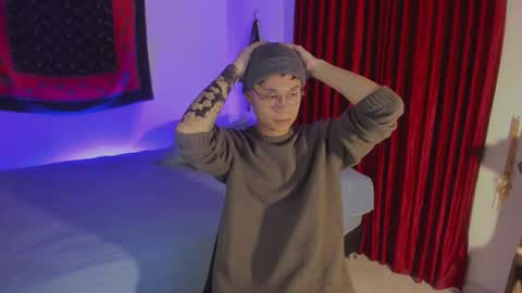 Esteban online show from 10.22.25