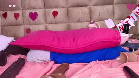 Estrella online show from 02.07.25