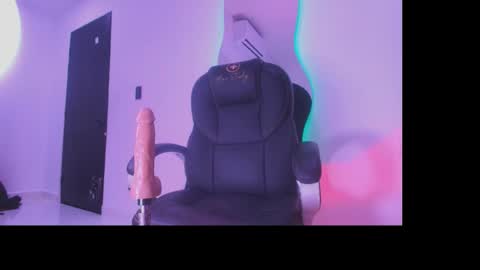 Estrella online show from 11.30.25