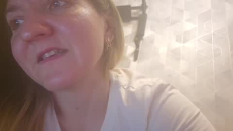 Snapshot of estrellawalters chatting on 04.26.26 estrellawalters online show from 04.26.26