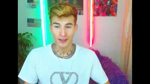 Snapshot of estrellita__jordan chatting on 02.02.25 JORDAN online show from 02.02.25