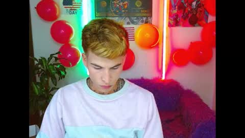 Snapshot of estrellita__jordan chatting on 02.16.25 JORDAN online show from 02.16.25