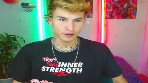 Snapshot of estrellita__jordan chatting on 03.05.25 JORDAN online show from 03.05.25