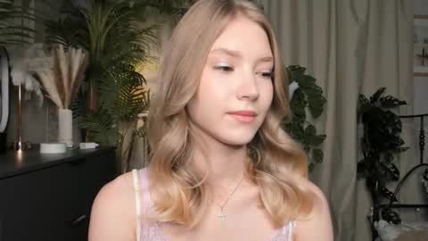 Natalie online show from 10.17.25