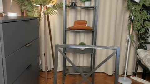 Natalie online show from 11.28.25