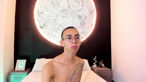 ethaancox online show from 03.05.25