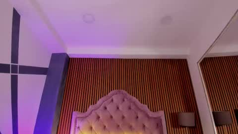 ethaancox online show from 09.26.25