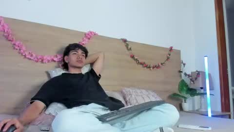 Snapshot of ethan__carter chatting on 07.29.26 Ethan Bigdick Latino online show from 07.29.26