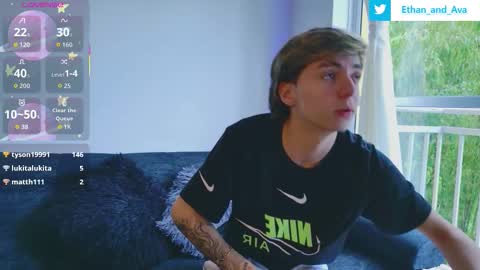 Snapshot of ethan_and_ava chatting on 10.12.25 ethan and ava online show from 10.12.25