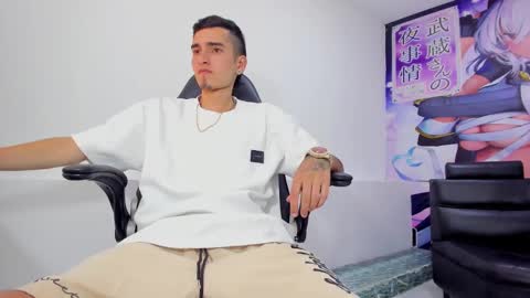 Snapshot of ethan_boy_ chatting on 09.30.25 Ethan online show from 09.30.25