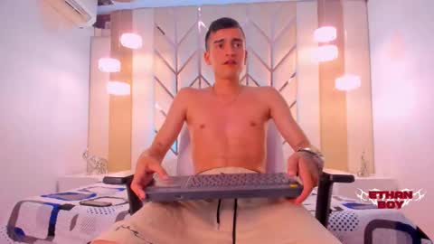 Snapshot of ethan_boy_ chatting on 02.18.26 Ethan online show from 02.18.26