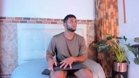 ethan helmut online show from 01.07.25