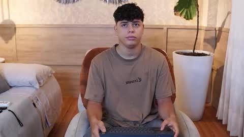 Snapshot of ethan_occonor chatting on 02.10.26 ethan_occonor online show from 02.10.26