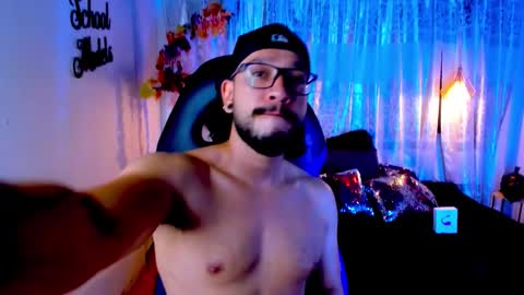 ethan w7 online show from 10.17.25