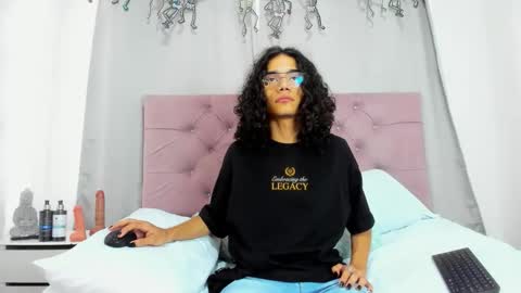 Snapshot of ethanblackwoodd chatting on 12.19.25 ethanblackwoodd online show from 12.19.25