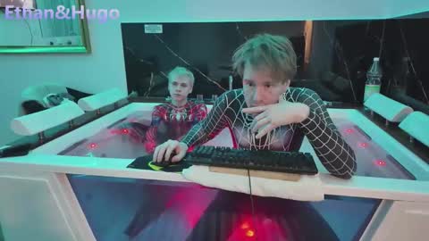 Hugo and Ethan online show from 04.20.26