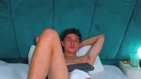 ethanlowell online show from 02.03.25