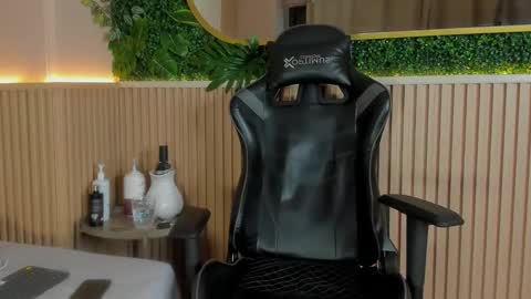 ethanlowell online show from 02.12.26