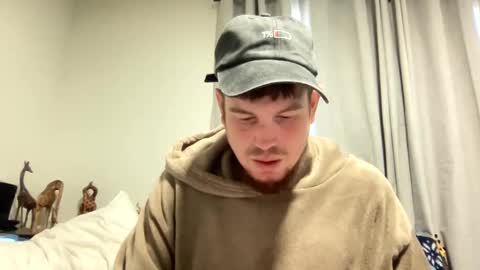 Snapshot of etphonehome369 chatting on 11.17.25 etphonehome369 online show from 11.17.25