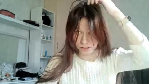 Snapshot of etsukokolakowski chatting on 11.20.25 etsukokolakowski online show from 11.20.25