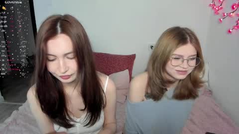 Snapshot of eumomino chatting on 05.15.26 Veronica Tiia Lilith left to right online show from 05.15.26