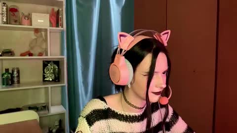 Snapshot of eunabiddlecome chatting on 02.23.26 Kate online show from 02.23.26