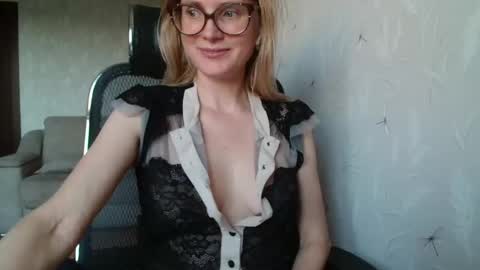 eva2323 online show from 10.08.25