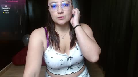 Snapshot of eva_camx chatting on 12.31.24 Eva online show from 12.31.24