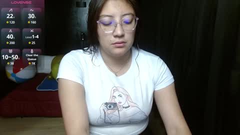 Snapshot of eva_camx chatting on 01.04.25 Eva online show from 01.04.25