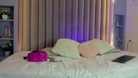 Snapshot of eva_daemon chatting on 02.06.25 EVA DAEMON  online show from 02.06.25