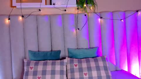 Snapshot of eva_daemon chatting on 09.26.25 EVA DAEMON  online show from 09.26.25