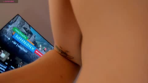 Eva Davis online show from 12.12.24