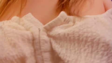 Eva Davis online show from 12.13.24