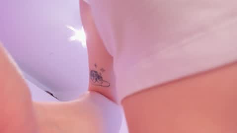 Eva Davis online show from 01.15.25